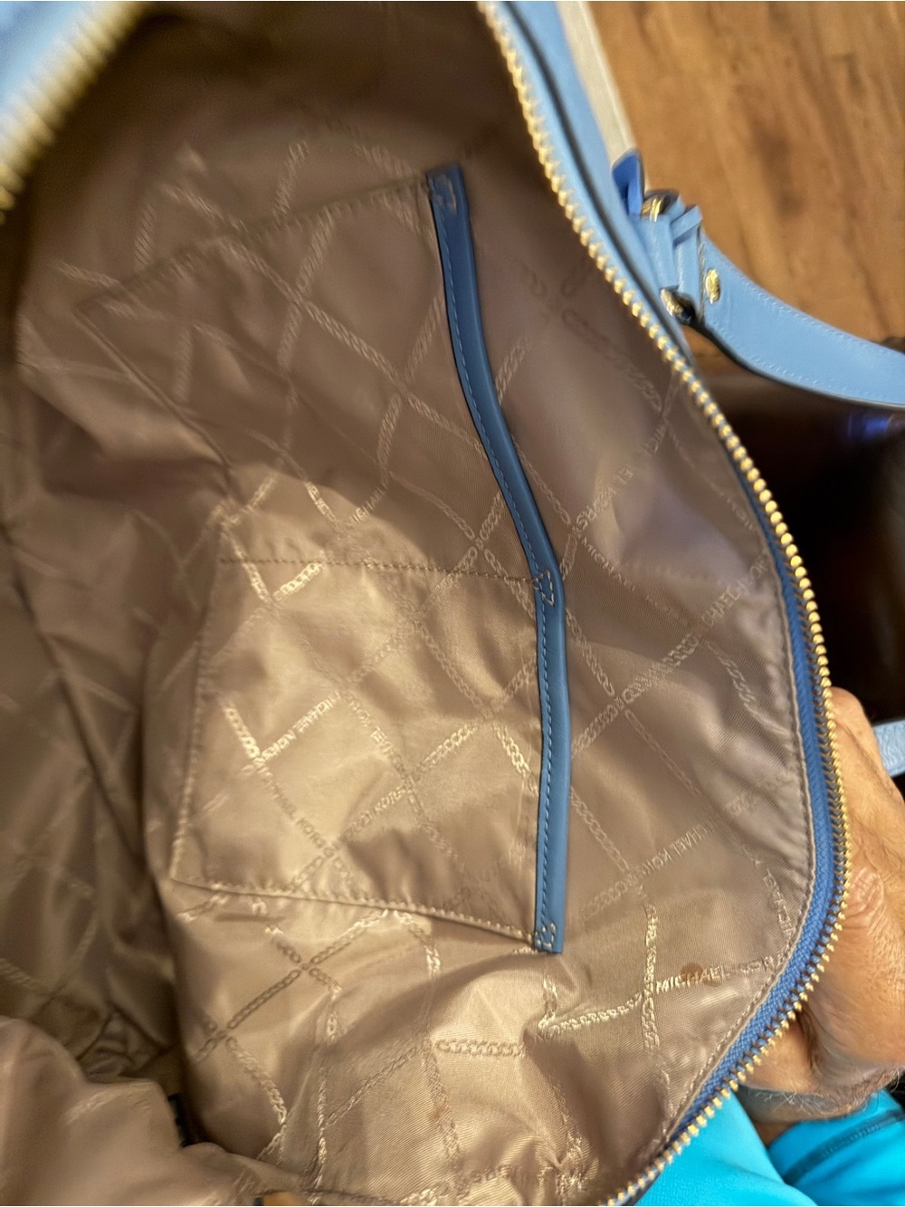 Michael Kors bag - Picture 6 of 7